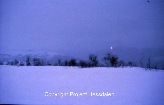 Hessdalen light photograph by Leif Havik from 12 February 1983